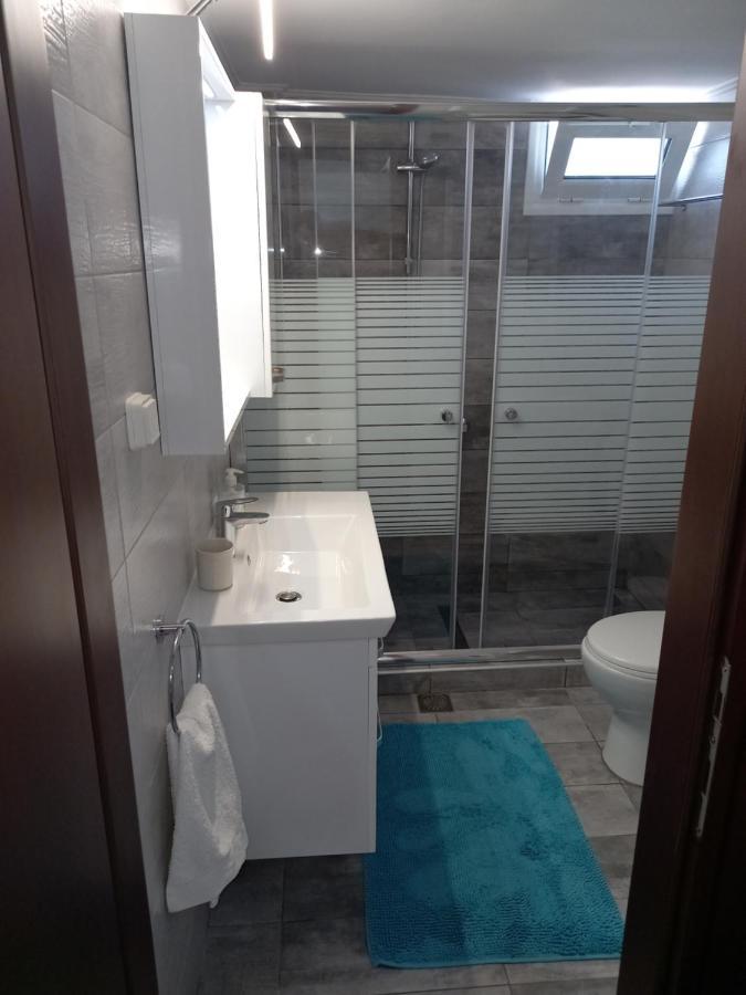 Ekie Apartment With Sea View Каламата Экстерьер фото