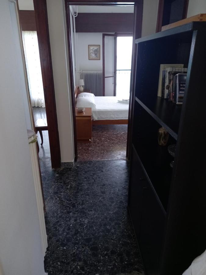 Ekie Apartment With Sea View Каламата Экстерьер фото