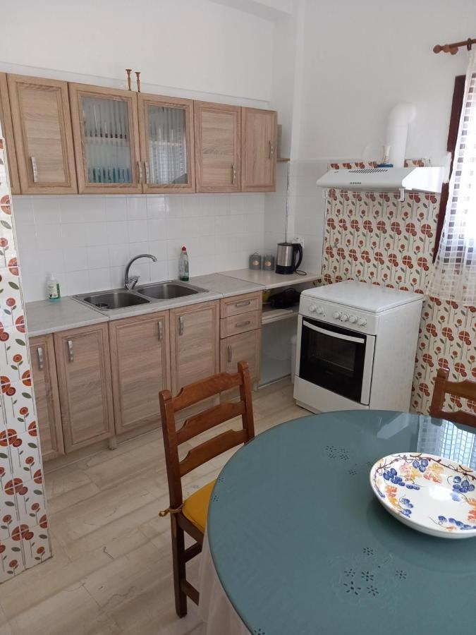 Ekie Apartment With Sea View Каламата Экстерьер фото